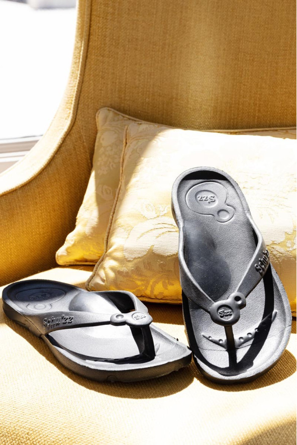 Unisex black flip flop - St Tropez flip flop