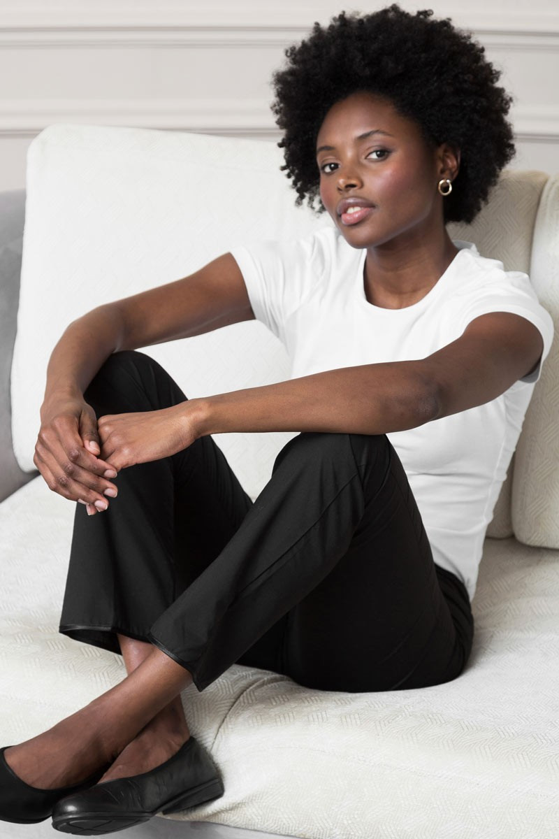White esthetician T-shirt - Maya T-shirt