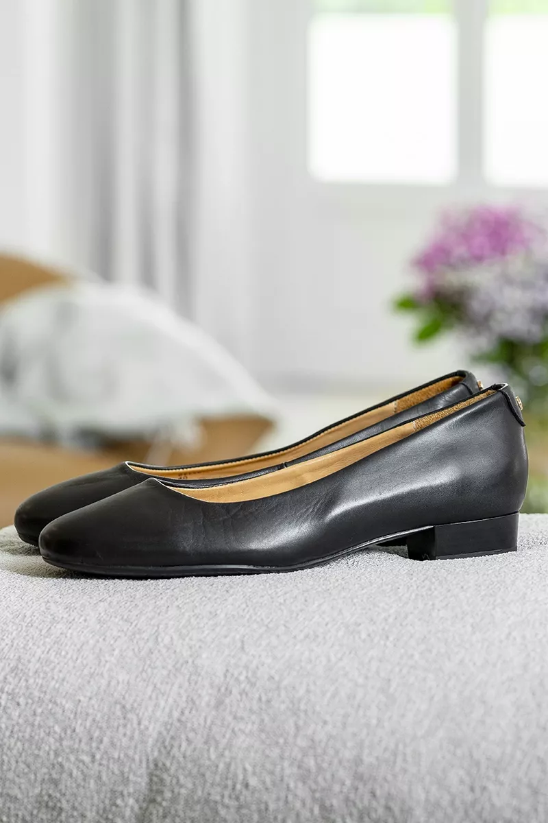 Ballerines esthéticiennes noires - Ballerines Bella